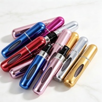 Atomiseur de parfum rechargeable premium 5 ml, mini flacon pulvérisateur vide portable à remplissage par le bas pour voyage et transfert