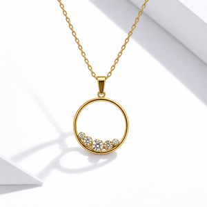 Collier Cercle Ouvert en Acier Inoxydable avec Zircon Cubique, Pendentif Anneau Plaqué Or 14K sous Vide, Bijou - Product Image 1