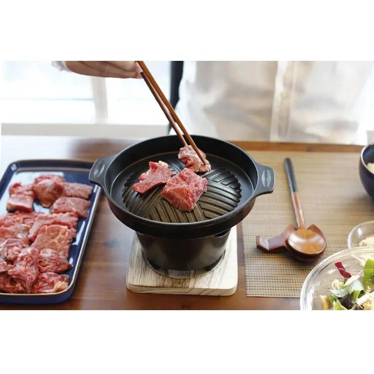 Mini Japanese Style Portable Yakiniku Tabletop Barbecue Stove with Wooden Base Suitable for 2 People