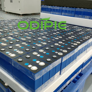 사용자 정의 <span class=keywords><strong>12.8V</strong></span> <span class=keywords><strong>100Ah</strong></span> 1.28KWh <span class=keywords><strong>LiFePO4</strong></span> RV 배터리 레저 배터리 캠퍼 밴 캐러밴 캠핑카 오프 그리드 전원 시스템 - Product Image 3