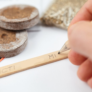 Kit de Jardinería Orgánica Certificada por el USDA para Plantas de Cactus, Frascos de Semillas, Regalo para el Jardinero Inusual - Product Image 2