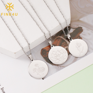 Pareja personalizada no se deslustra joyería de moda de acero inoxidable grabado mes de nacimiento collar de flores - Product Image 1