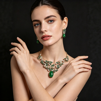 Ensemble de bijoux collier et boucles d'oreilles floraux en zircon cubique vert plaqué or et perles d'imitation XM S300 pour femmes, mariage