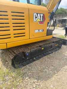 Vente flash : Excavatrice CAT 305.5E2 d'occasion, d'origine américaine, puissance de 33,8 kW, faible consommation de carburant, matériel de construction d'occasion fiable. - Product Image 5