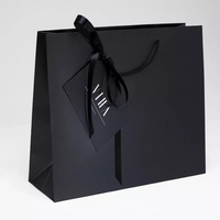 Sac en papier personnalisé avec poignée en ruban, sac de luxe pour boutique de vêtements, sac de shopping pour emballage/chaussures