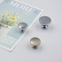 Boutons de style moderne poignées de meubles pour boutons de porte d'armoire en argent