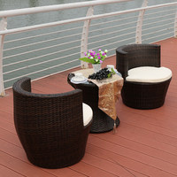 Ensemble de table et chaises d'extérieur en plastique, mobile, trois pièces (table basse) ou cinq pièces (ensemble de balcon), design minimaliste moderne, pour la détente