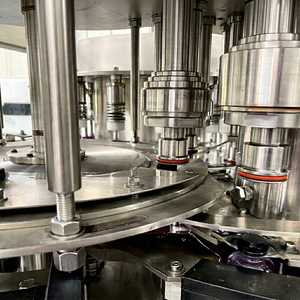 Máquina Automática para Llenado de Botellas de Agua Mineral - Product Image 1