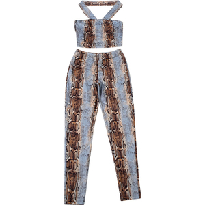 ชุดเซ็ตฤดูร้อนสำหรับผู้หญิง Viviblook Z402ST01 ลายงู สไตล์สตรีทแวร์ เสื้อครอปเปิดไหล่ข้างเดียว กางเกงขายาวเข้ารูป ชุดสองชิ้น - Product Image 5