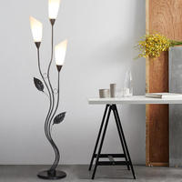 Lampe sur pied LED en fer et verre de style nordique moderne avec ampoule E27 et interrupteur au pied