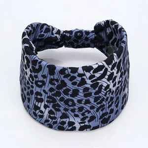 Bandeau de sport pour filles style européen et américain, imprimé léopard, large, élastique et absorbant la transpiration, idéal printemps-été - Product Image 2