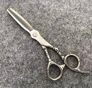 Juego de tijeras de acero inoxidable para peluquero, accesorios para cortar el pelo, 6 pulgadas, hecho en China - Product Image 4