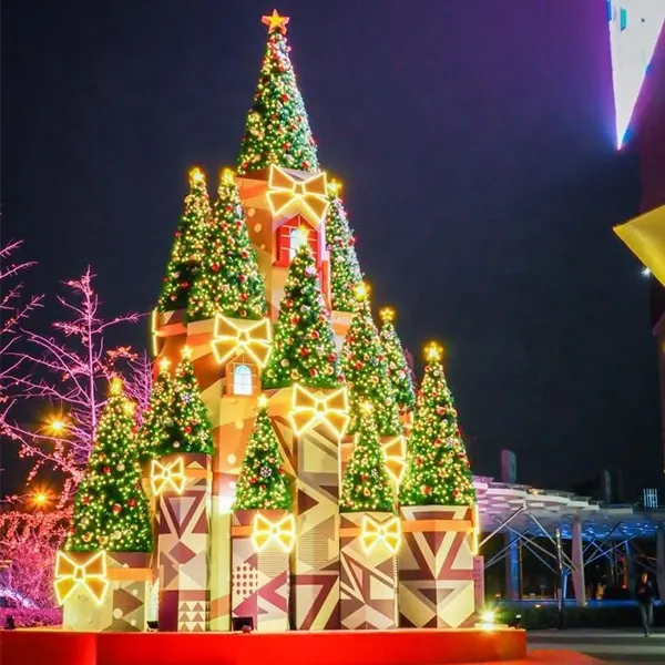 Customizing Unique Indoor Outdoor Commercial Christmas Holiday Decoration Large PVC LED Christmas Tree House Lights