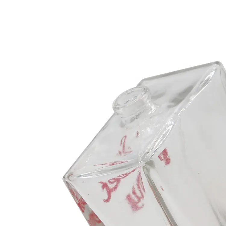 Gook tìm kiếm Màn hình màu đỏ in hình vuông thủy tinh trong suốt 100ml chai nước hoa với bình xịt bạc và nắp nhựa