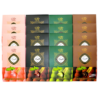 Chocolat en poudre et composé de bonbons solides et truffes au chocolat de haute qualité
