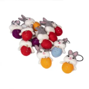 Top Selling Felt Key chains Wool Rabbit figure keys holder with stainless steel ring wholesale accessories