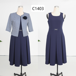 Costume deux pièces formel rayé bleu pour femme grande taille avec veste courte, idéal pour le bureau, l'église et les tenues du dimanche - Product Image 2