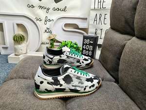 화이트 블랙 레드 불꽃 프린트 스니커즈 커스텀 로고 슬로우 워크 스타일 여성용 캐주얼 슈즈 주말 나들이 데일리 웨어 - Product Image 4