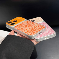 Casing HP Motif Leopard untuk Seri 18/17 dengan Aksen Pink Berkilau Anti-Sidik Jari & Desain Timbul