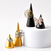 Présentoir de bijoux de bague de doigt en métal populaire de mariage de luxe