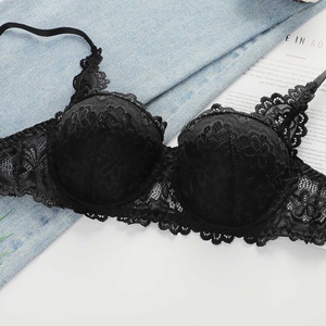 Ensemble <span class=keywords><strong>de</strong></span> lingerie sexy en dentelle noire confortable <span class=keywords><strong>de</strong></span> qualité supérieure avec soutien-gorge push-up et culotte à boucle arrière - Product Image 3