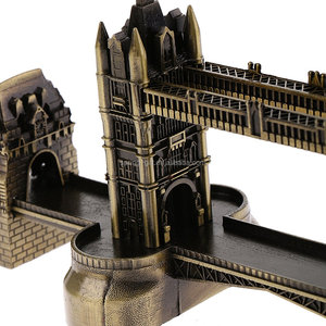 Nuevo Retro Metal London Tower Bridge estatua modelo <span class=keywords><strong>de</strong></span> construcción estatuilla <span class=keywords><strong>de</strong></span> hierro artesanía decorativa técnica <span class=keywords><strong>de</strong></span> fundición recuerdo - Product Image 5