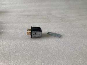 Suku cadang mesin konstruksi untuk <span class=keywords><strong>Komatsu</strong></span> PC300-8 PC350-8 PC400-8 suku cadang elektrik relai Starter 24 24V - Product Image 5