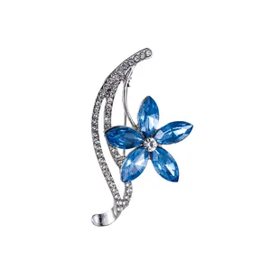 Factory Directly Sale Light Blue Crystal Cute Flower Brooches Fashion Costume Jewelry