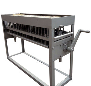 Machine à fabriquer des bougies chauffe-plat en cire de soja 600-720 pièces/heure, cadre en acier, moule en cuivre sans soudure, fonctionnement manuel, refroidissement par eau, mèche - Product Image 6