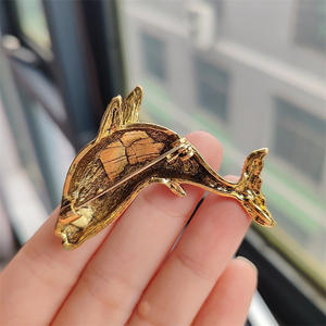 Broche de delfín de ballena azul esmaltado estético con cristal de Mica, joyería de moda para mujer con diamantes para regalos de bodas - Product Image 3