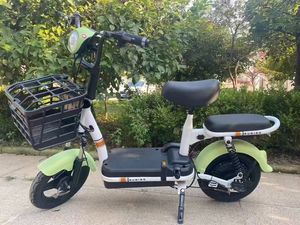 Scooter électrique <span class=keywords><strong>Kiwo</strong></span> Style Sk8 modèle X2 48V 350W 12ah batterie plomb-acide prix bon marché moteur de moyeu arrière vélo électronique - Product Image 4