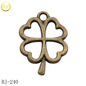 Name Pendant Leaf Shape Hollow Logos Metal Jewelry Tags Antique Brass Blank Alloy Metal Pendant Accessory For Bracelet