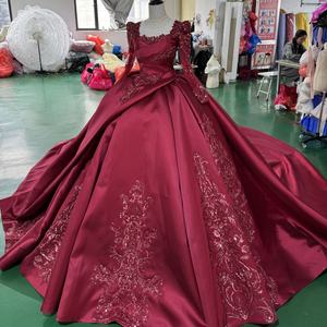 Jxs19 Vestido de Gala Rojo de Lujo Moderno para Quinceañera, Largo hasta el Suelo, con Cola de Capilla, Pedrería Brillante y Apliques de Cristal 100% - Product Image 2