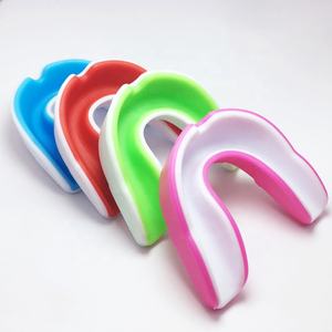 Protectores Bucales Deportivos de PU con Logotipo Personalizado al por Mayor, Protector Labial Rosa para Fútbol, Baloncesto, MMA, Boxeo - Product Image 2