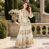 Robe longue plissée Miyake élégante à imprimé floral et col en V avec ourlet à volants, style resort, directement de l'usine, pour femme