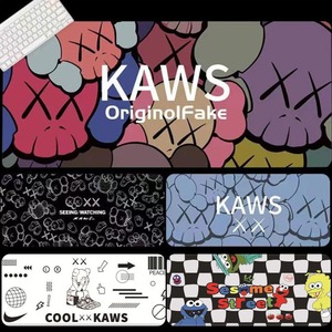 لوحة ماوس كبيرة الحجم بتصميم كرتوني مخصص، مطبوعة على المطاط، مقاومة للانزلاق والماء، لوحة مفاتيح للألعاب متينة مع حواف مخيطة - Product Image 1