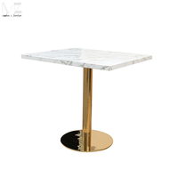 Meubles de salle à manger de luxe en or pour restaurant, table à manger carrée en marbre de 80*80 cm avec base en acier inoxydable
