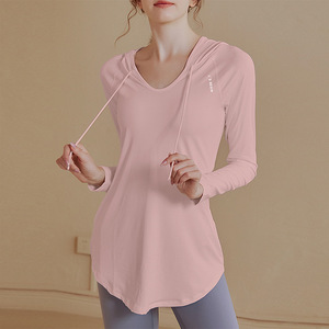Haut de yoga ample à manches longues et à capuche pour femme, sweat-shirt décontracté mi-long pour le fitness, vêtement de sport d'automne - Product Image 2