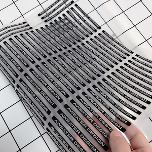 Vuelos de impresión de pantalla de ropa de hierro en <span class=keywords><strong>etiquetas</strong></span> de transferencia de calor de silicona Etiqueta de goma - Product Image 4