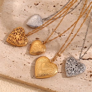Collana con medaglione a cuore in acciaio inossidabile con colori oro e argento eleganti disegni delicati per le donne gioielli di moda per tutti i giorni - Product Image 3