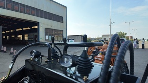 330 Mini Ride-on theo dõi loader với bơm thủy lực EPA động cơ <span class=keywords><strong>3</strong></span>-năm bảo hành Skid chỉ đạo theo dõi loader - Product Image 5