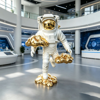 Sculpture moderne d'astronaute en résine, peinte à la main, design nuage électroplaqué artistique, statue sur mesure pour musée scientifique et hôtel