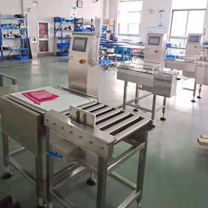 Verifique Weigher Machine Conveyor on-line para Food Bag Carton Package - Product Image 4