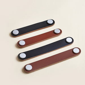 Moderne Monotrou En <span class=keywords><strong>Cuir</strong></span> Dessin Animé Poignée Couleur En <span class=keywords><strong>Cuir</strong></span> Sac Tiroir Armoire Porte Cuivre Brossé Poignée En Gros pour Le Salon - Product Image 3