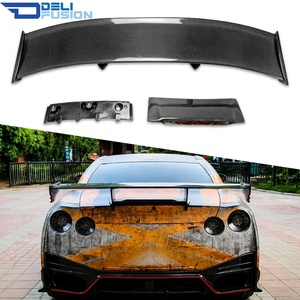 สปอยเลอร์หลังคาร์บอนไฟเบอร์ทรง Nsmo สำหรับ Nissan GTR R35 ปี 2008-2023 พร้อมไฟเบรก LED สีแดง - Product Image 1
