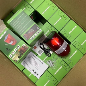 6led Bewegungs sensor Solar leuchten mit <span class=keywords><strong>Alarm</strong></span> USB Wiederauf ladbare Solar Outdoor Rotlicht Sirenen <span class=keywords><strong>alarm</strong></span> Solar LED Blitzlicht für Farm - Product Image 6