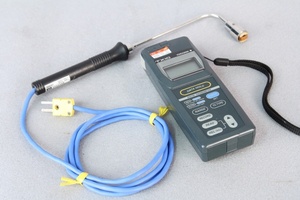 Termómetro Digital Portátil Multifunción Yokogawa Serie TX10 para Uso con Termopares Tipo K, J, E y T - Product Image 3