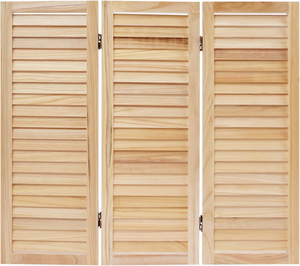 Dos persianas exteriores de madera de color blanco con lamas iguales - Product Image 4
