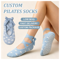 Chaussettes de Pilates et de Ballet pour femmes, antidérapantes, avec sangles à logo, imprimées, en coton, design, emballage de luxe, pour la barre, personnalisables
