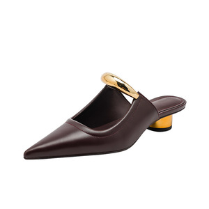 Venta al por mayor de fábrica: Zapatos de tacón alto de mujer estilo Muller puntiagudos 2025, ideales para fiestas y uso diario. - Product Image 5